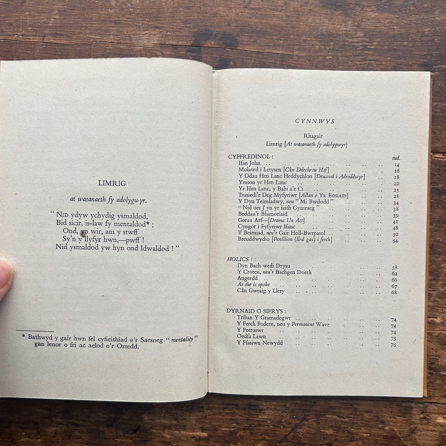 Cerddi Digri Newydd - A Phethau o'r Fath - Idwal Jones 1943 (Preloved)