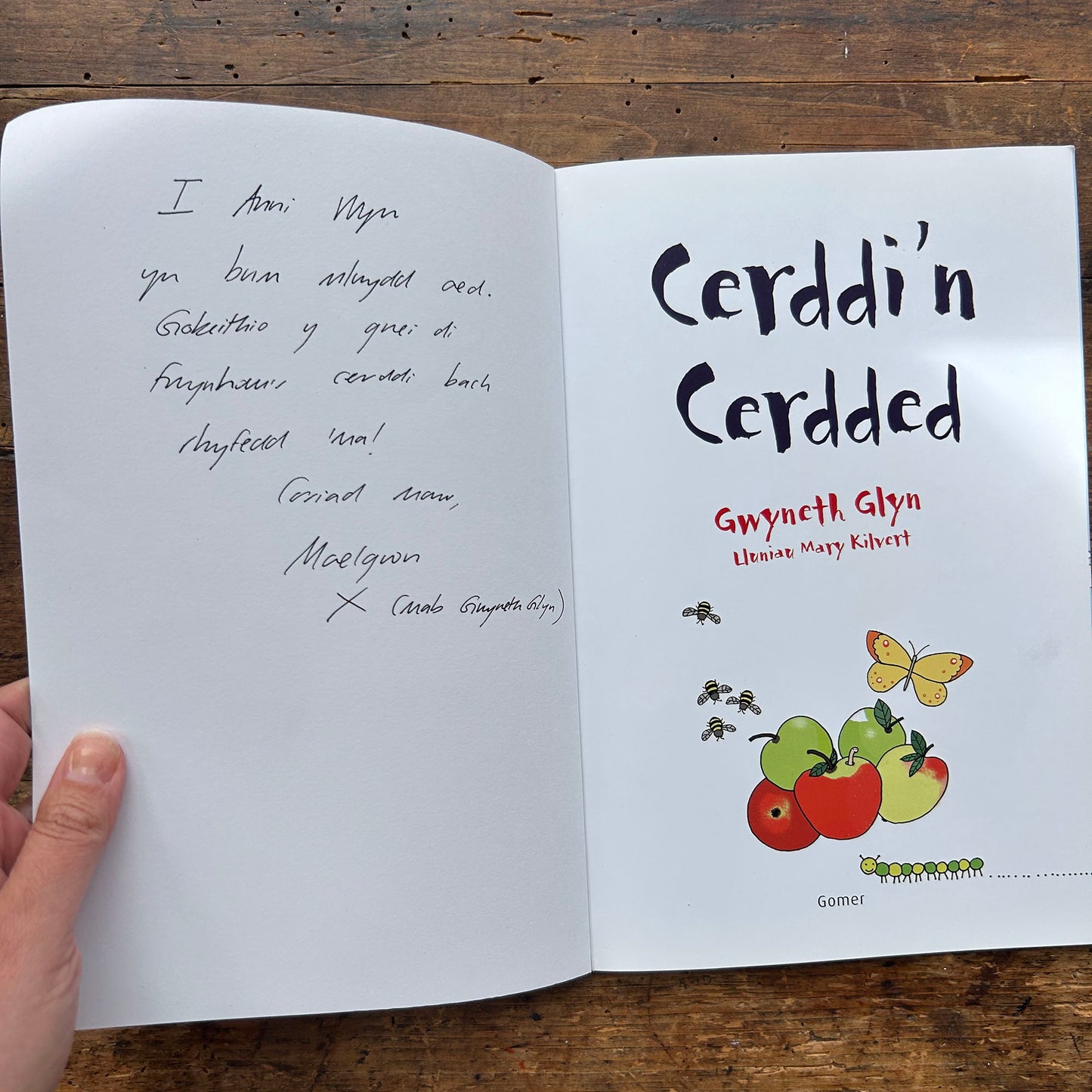 Cerddi'n Cerdedd - Gwyneth Glyn & Mary Kilvert (Preloved)