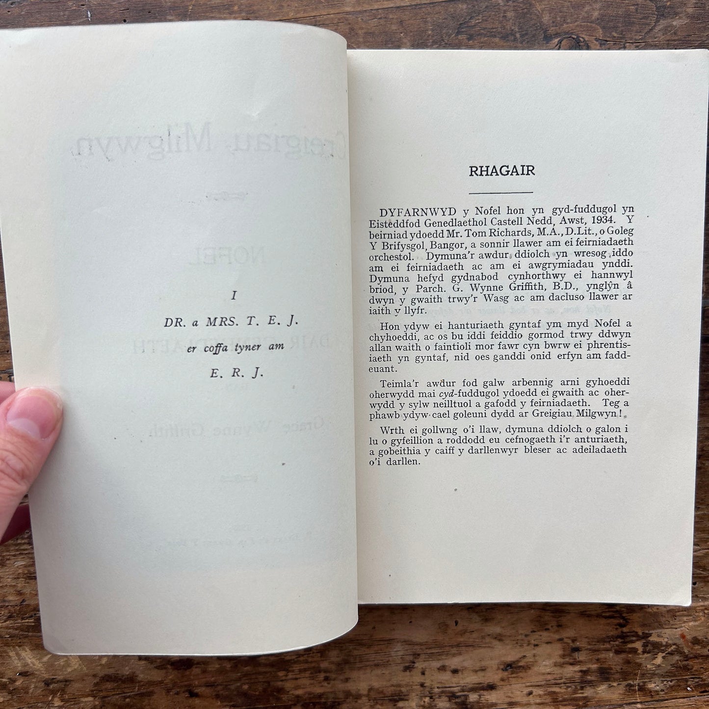 Creigiau Milgwyn - Grace Wynne Griffith - 1935 (Preloved)