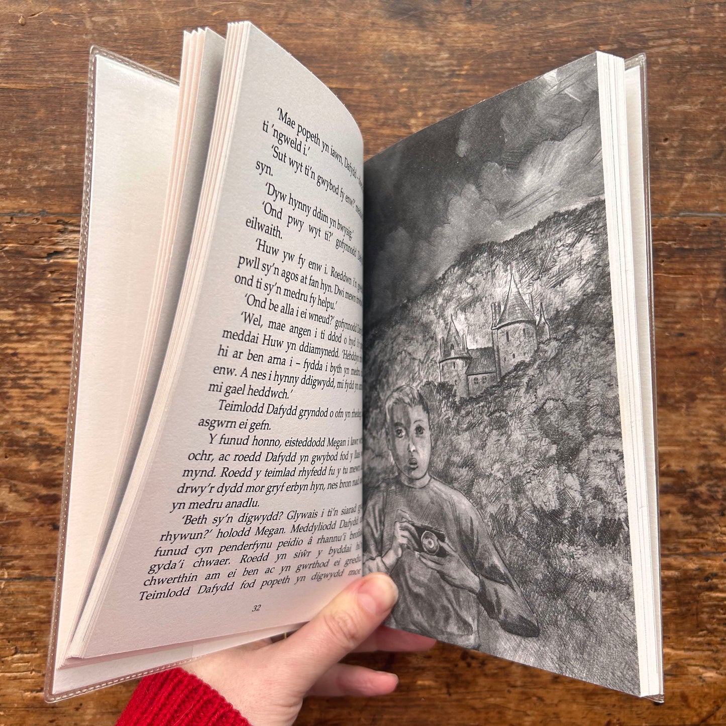 Cri o'r Gorffennol - Katherine Willet - 2002 (Preloved)