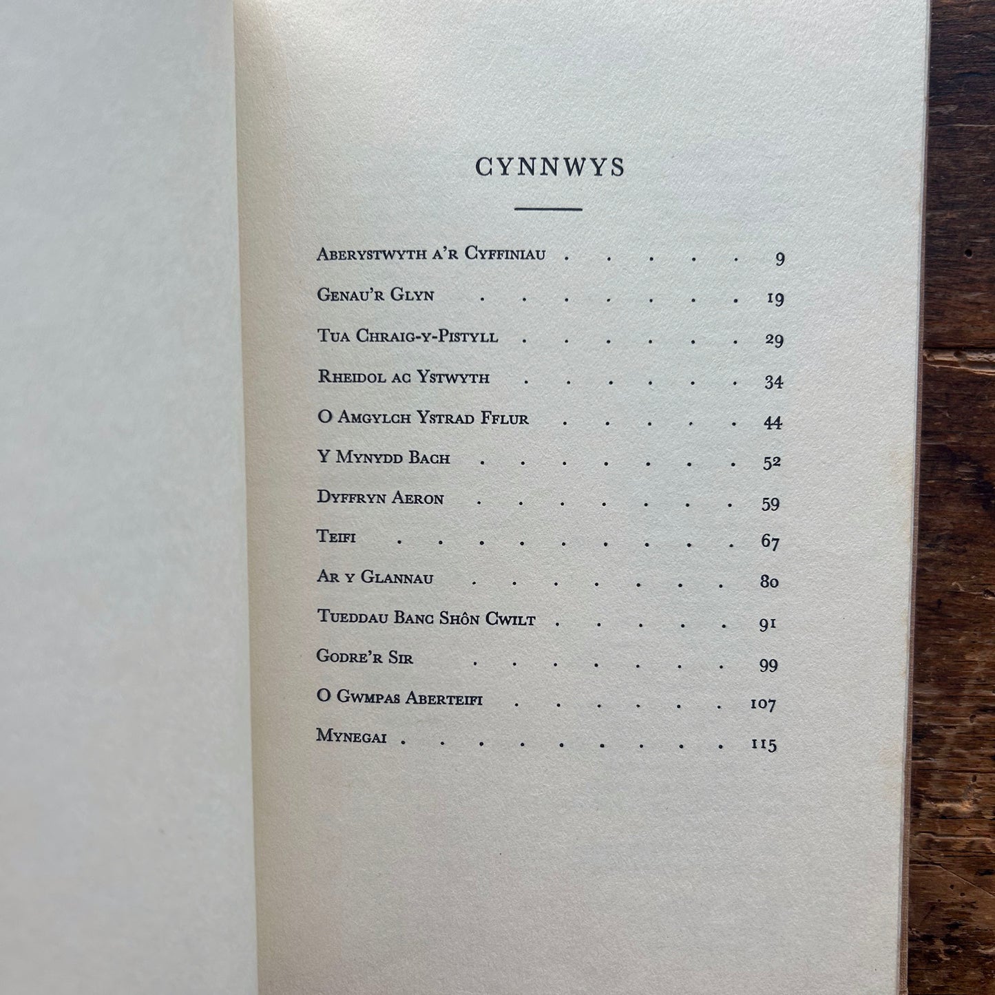 Crwydro Ceredigion - J. J. Ellis (Preloved)