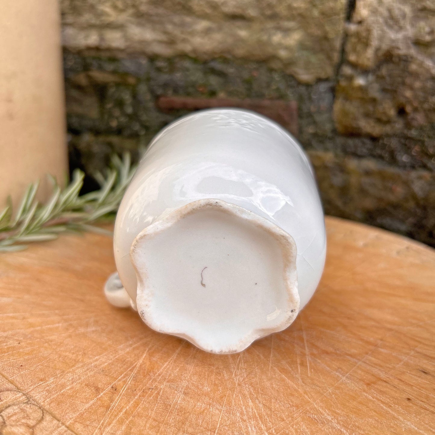 Jwg Cregyn - Gwisgoedd Cymreig - Parti Nyddu Cymru - Cofrodd Hynafol (Wedi'i Ail-law)