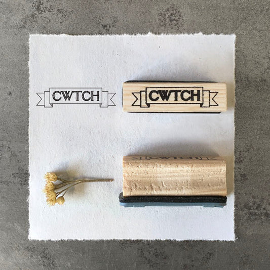 Rubber Stamp - Hug / Cwtch