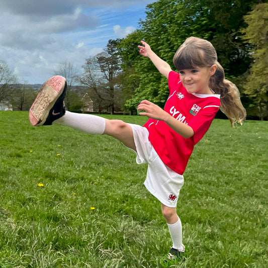 Welsh Football Kit - Wales / Cymru - Kids