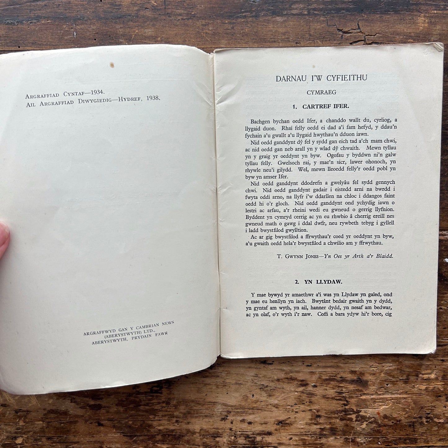 Darnau I'w Cyfieithu - Cyfres Ymarferiadau Cymraeg III - 1938 (Preloved)