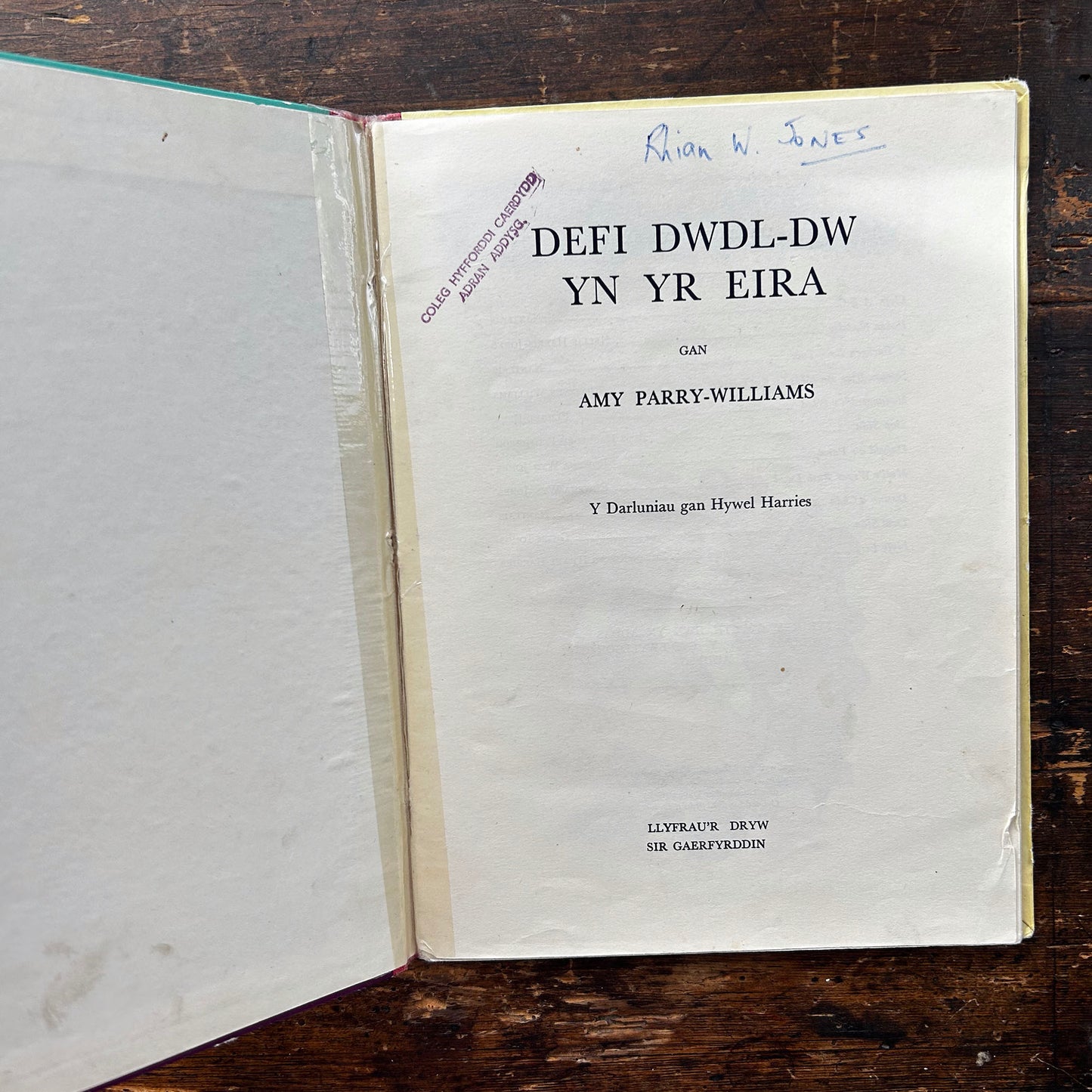 Deian a Loli - Ar Ser Sy'n Cysgu - Cymraeg (Preloved)