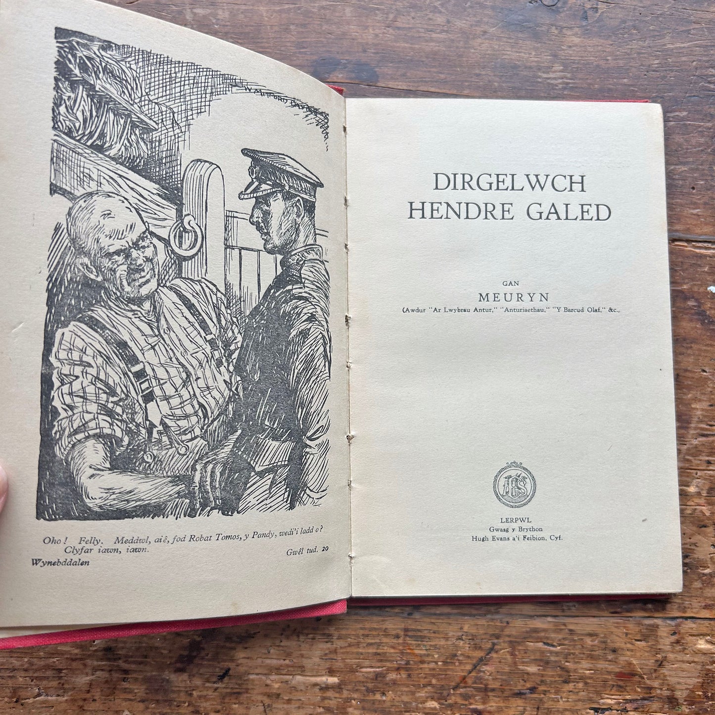Dirgelwch Hendre Galed - Gan Meuryn (Preloved)