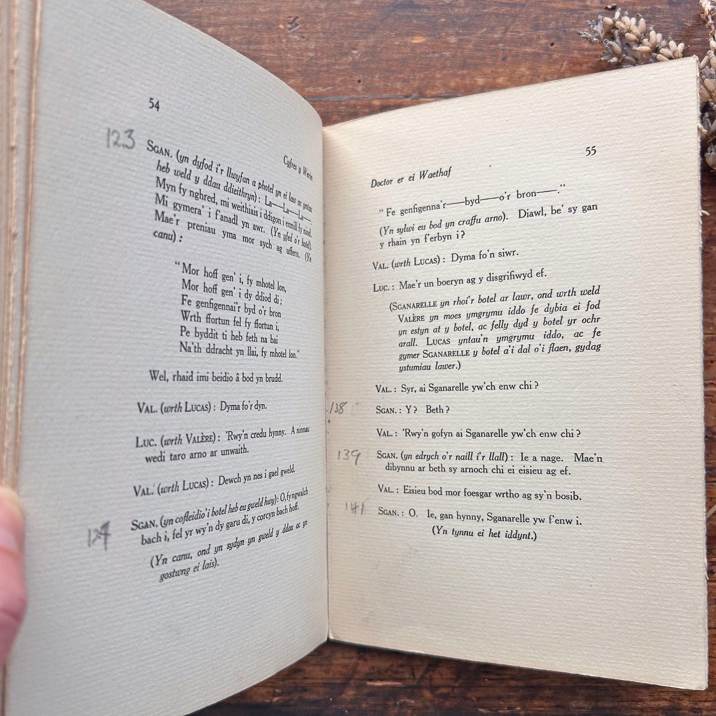 Doctor er ei Waethaf - Moliere - 1924 (Preloved)