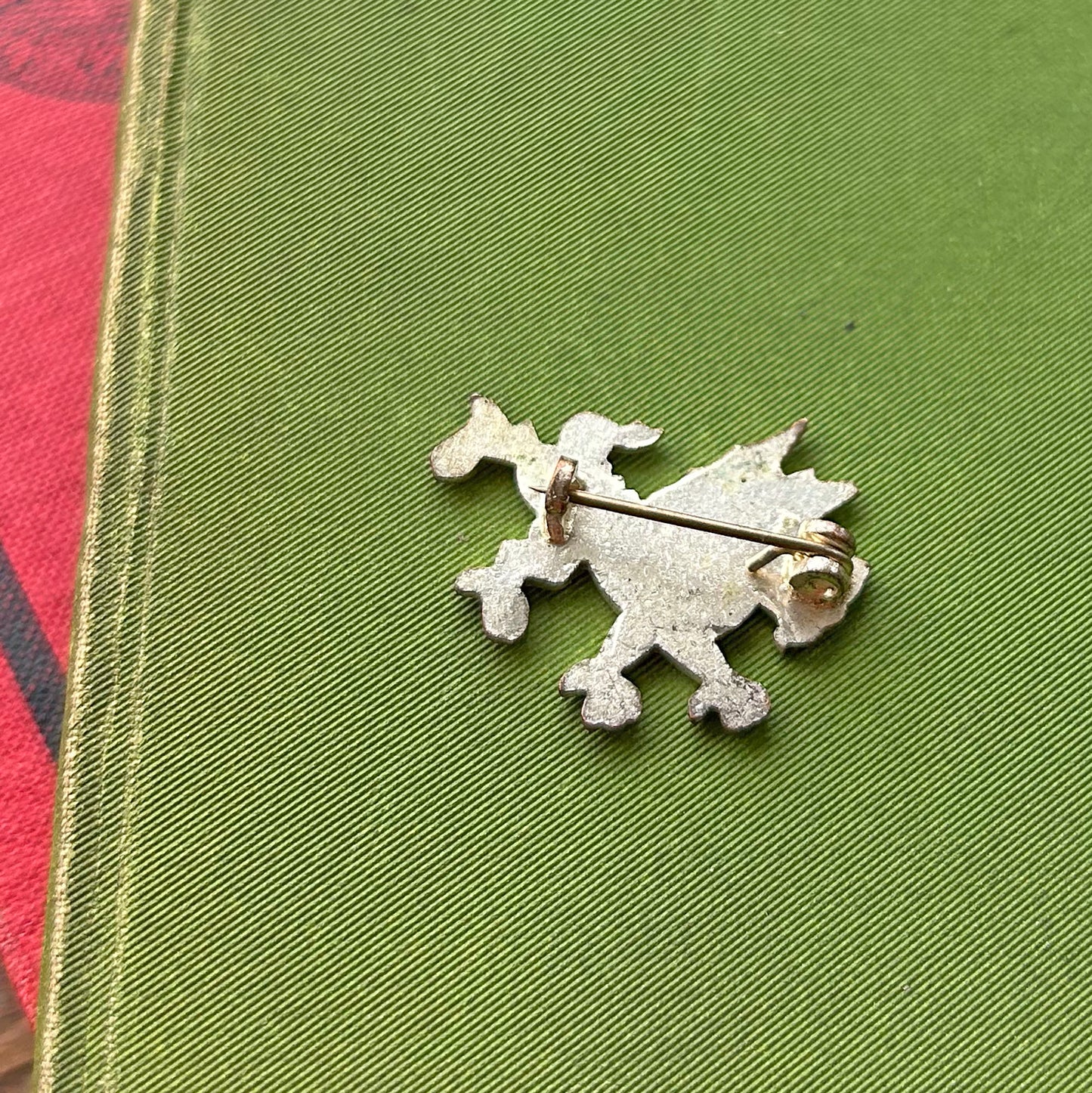 Bathodyn Pin Lapel - Hen Ffasiwn - Draig WBA (Wedi'i Ail-law)