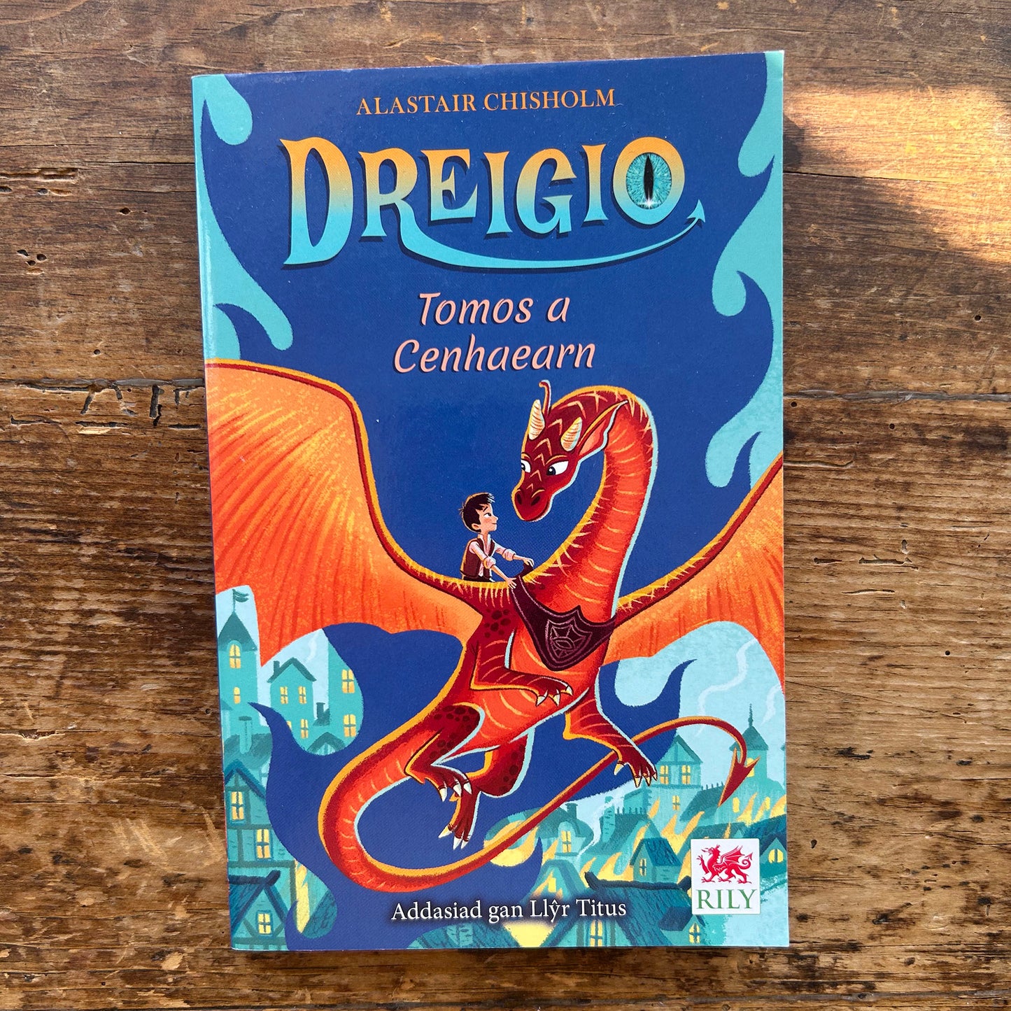 Dreigio - Tomos a Cenhaearn - Alastair Chisholm (Preloved)