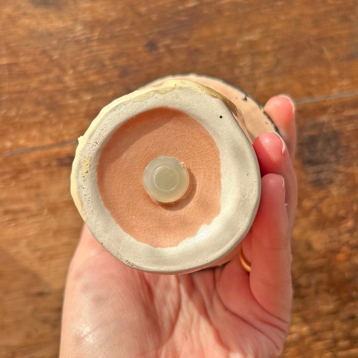 Flour / Sugar Shaker - Vintage - Welsh Lady - Novelty (Preloved)