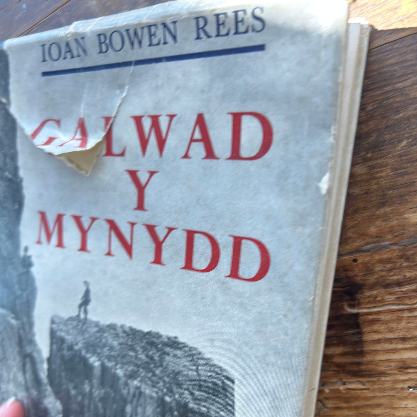 Galwad y Mynydd - Mountaineering - Ioan Bowen Rees - 1961 (Preloved)