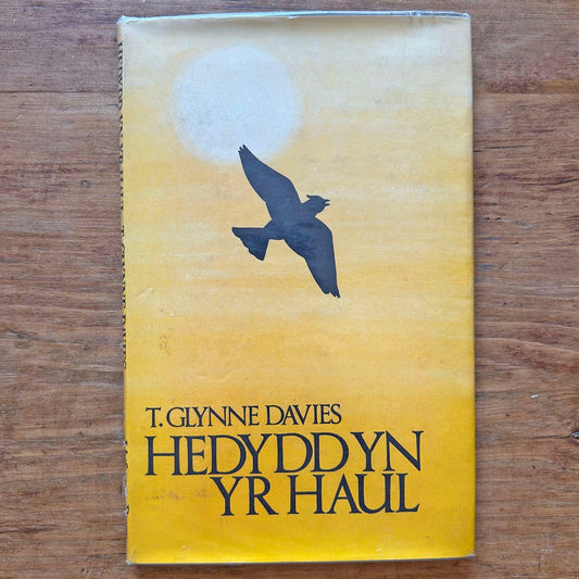 Hedyddyn yn yr Haul - Poetry - T. Glynne Davies (Preloved)