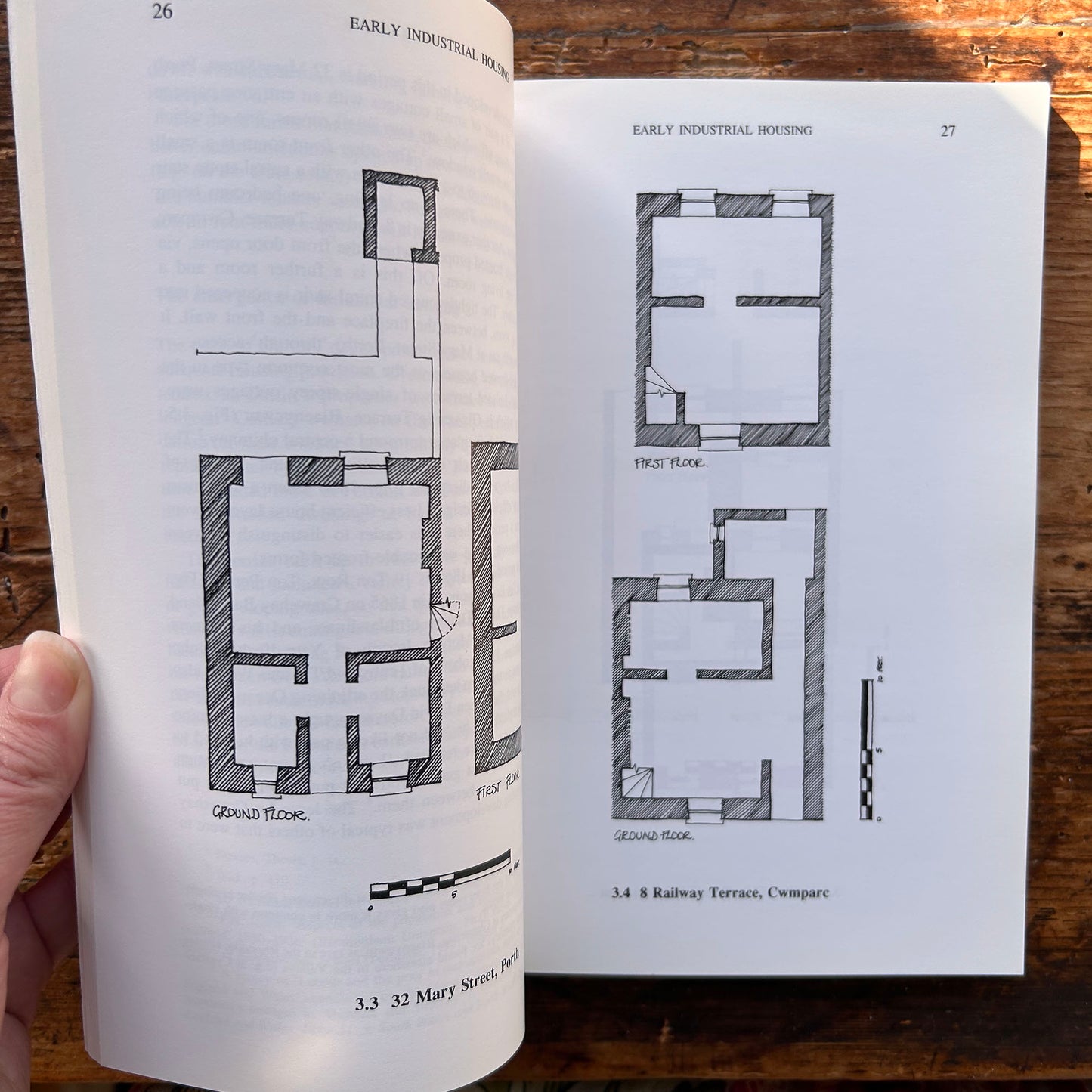 Housing in the Rhondda 1800 - 1940 - Malcolm J. Frisk - (Preloved)