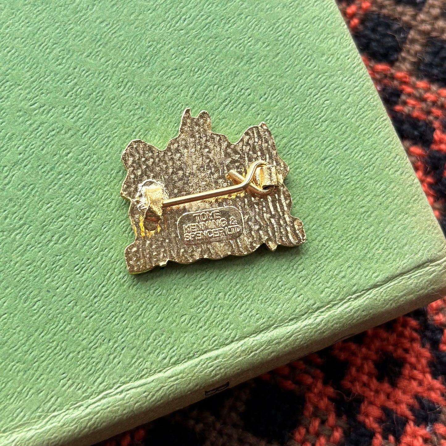 Pin Lapel / Bathodyn - Vintage - Fleur de Lis - WPCBA (Preloved)