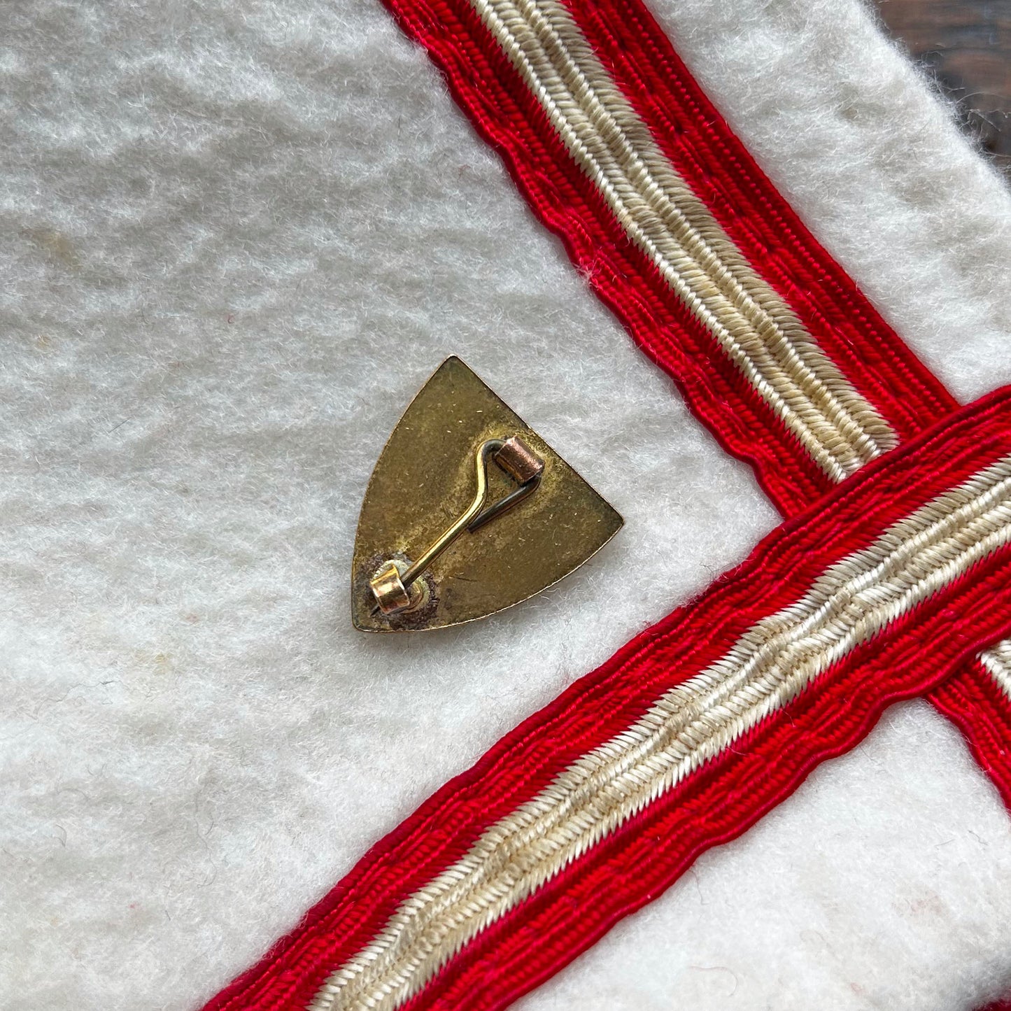 Lapel Pin / Badge - Vintage Dragon - Welsh Amateur Boxing Association W.A.B.A (Preloved)