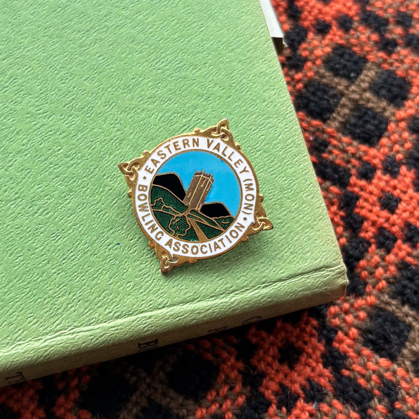 Pin Lapel / Bathodyn - Vintage - Fleur de Lis - WPCBA (Preloved)
