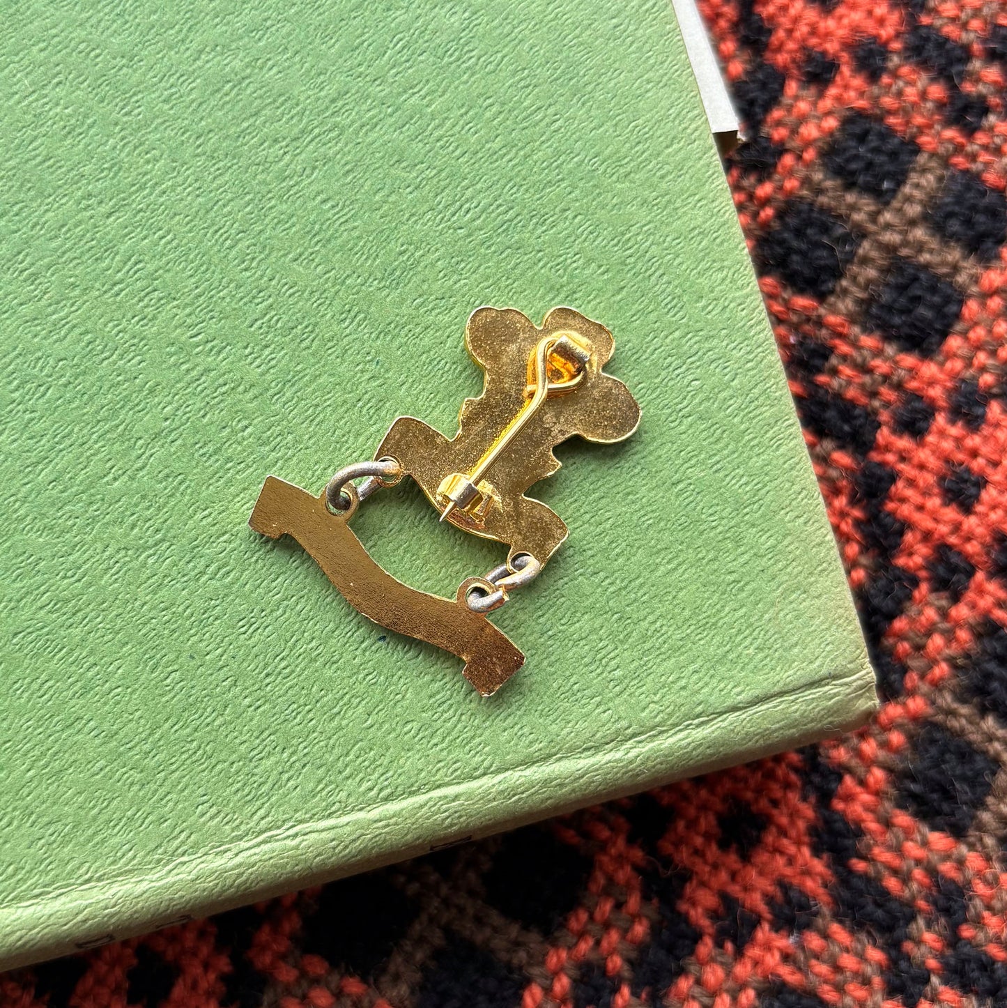 Pin Lapel / Bathodyn - Vintage - Fleur de Lis - WPCBA (Preloved)