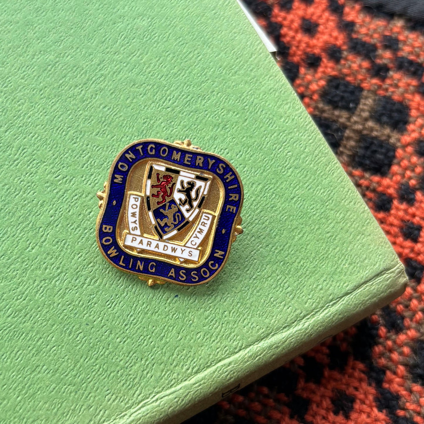 Pin Lapel / Bathodyn - Vintage - Fleur de Lis - WPCBA (Preloved)
