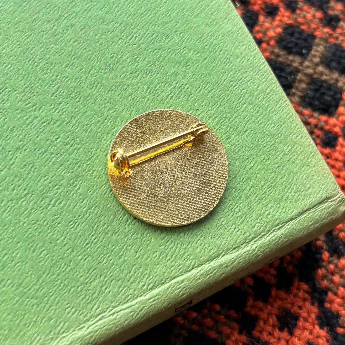 Pin Lapel / Bathodyn - Vintage - Fleur de Lis - WPCBA (Preloved)