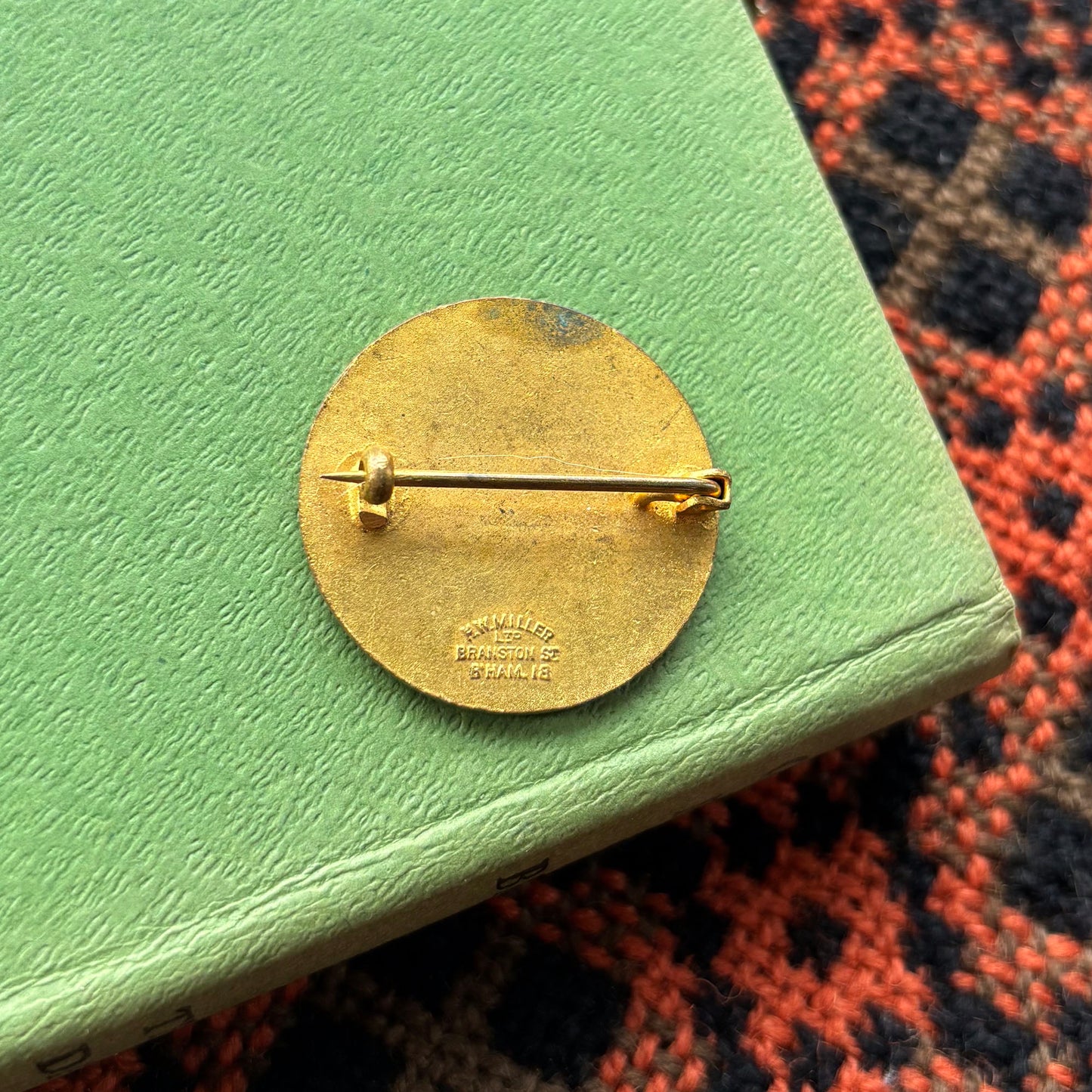 Pin Lapel / Bathodyn - Vintage - Fleur de Lis - WPCBA (Preloved)