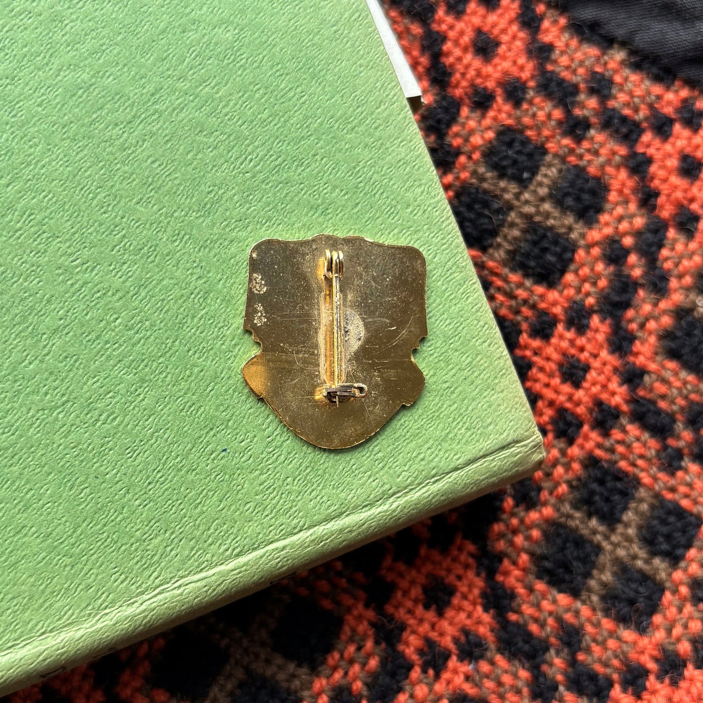 Pin Lapel / Bathodyn - Vintage - Fleur de Lis - WPCBA (Preloved)