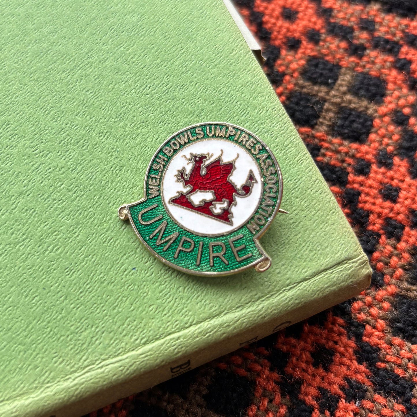 Pin Lapel / Bathodyn - Vintage - Fleur de Lis - WPCBA (Preloved)
