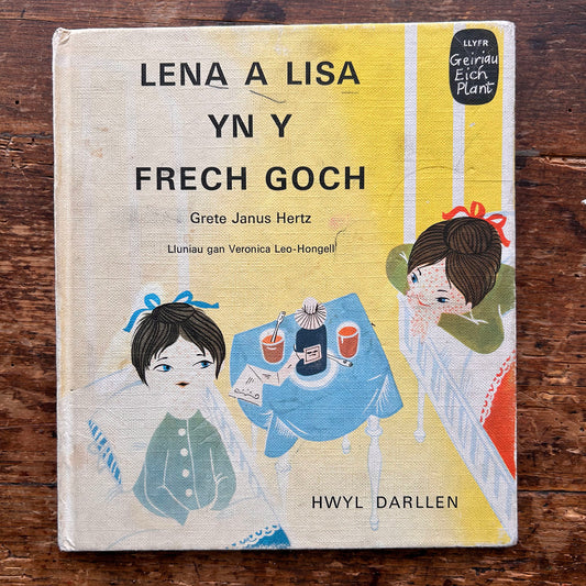 Lena a Lisa Yn y Frech Goch - Geiriau eich Plant - 1972 (Preloved)