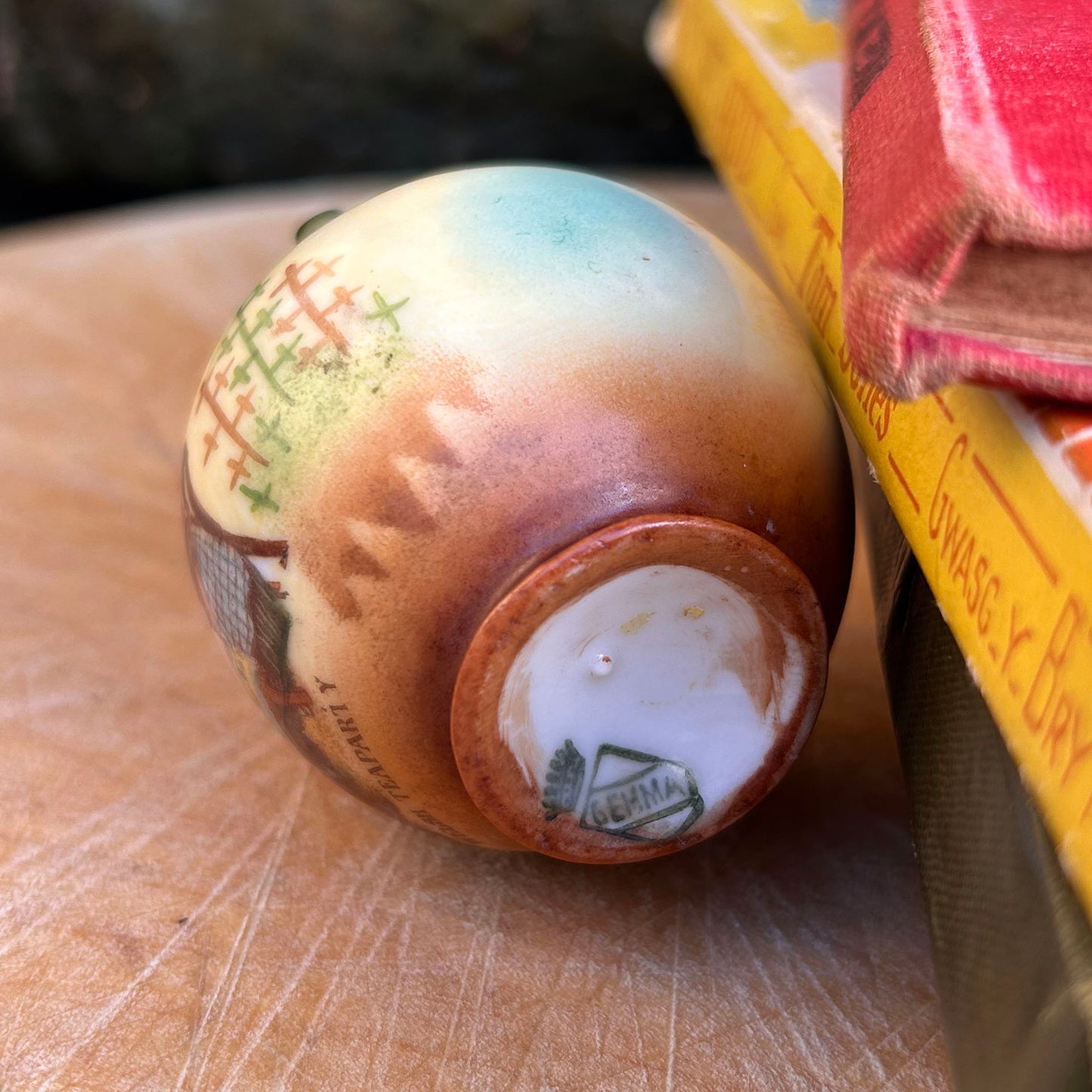 Little Pot / Vase - China - Welsh Tea Party - Antique Souvenir (Preloved)