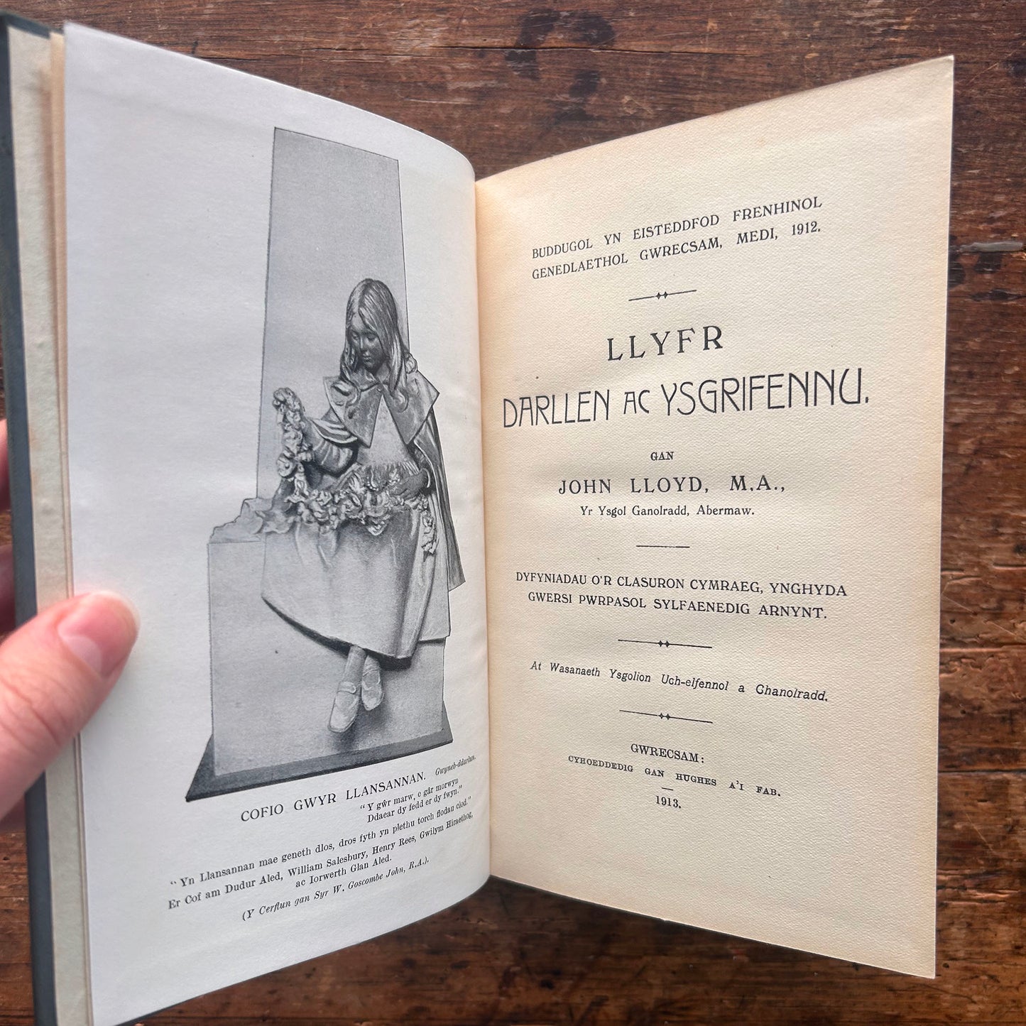 Llyfr Darllen ac Ysgrifennu - John Lloyd - 1913 1st edition (Preloved)