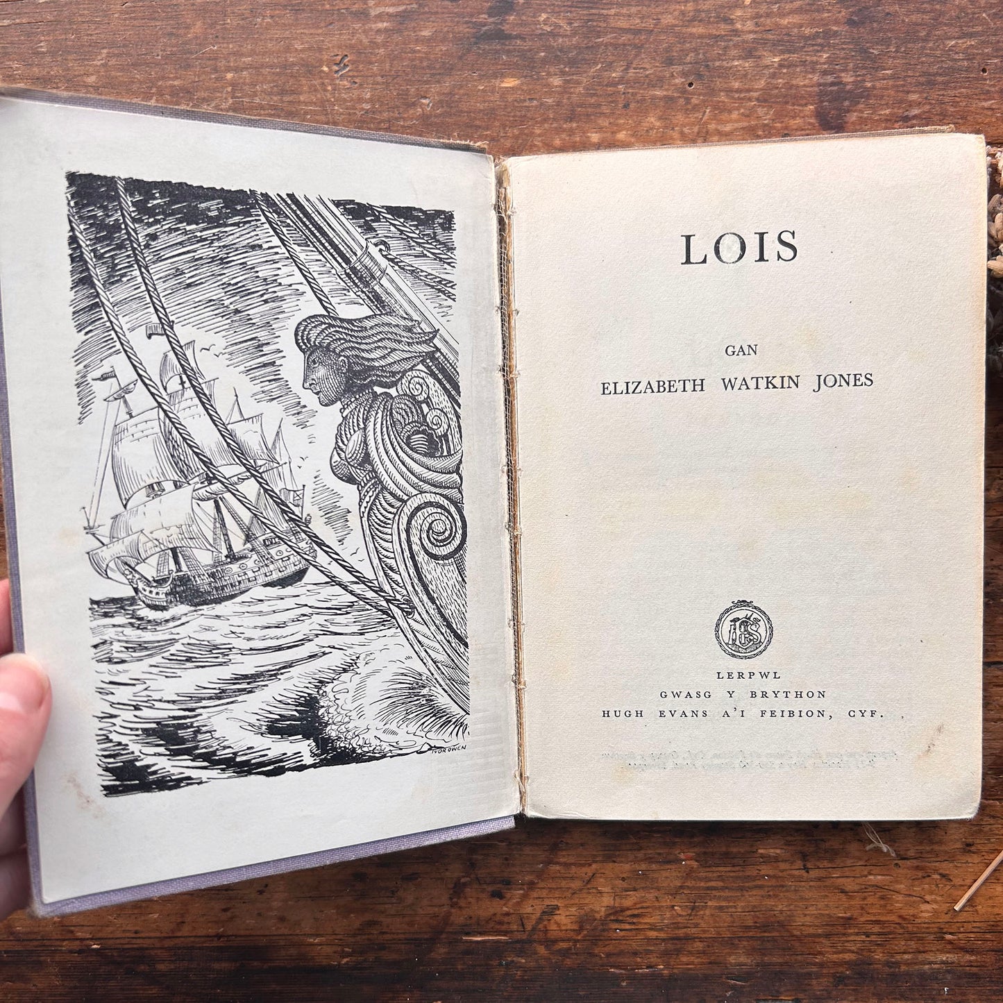 Nedw - E. Tegla Davies - Byrddau Glas - 1922 (Wedi'i ail-law)