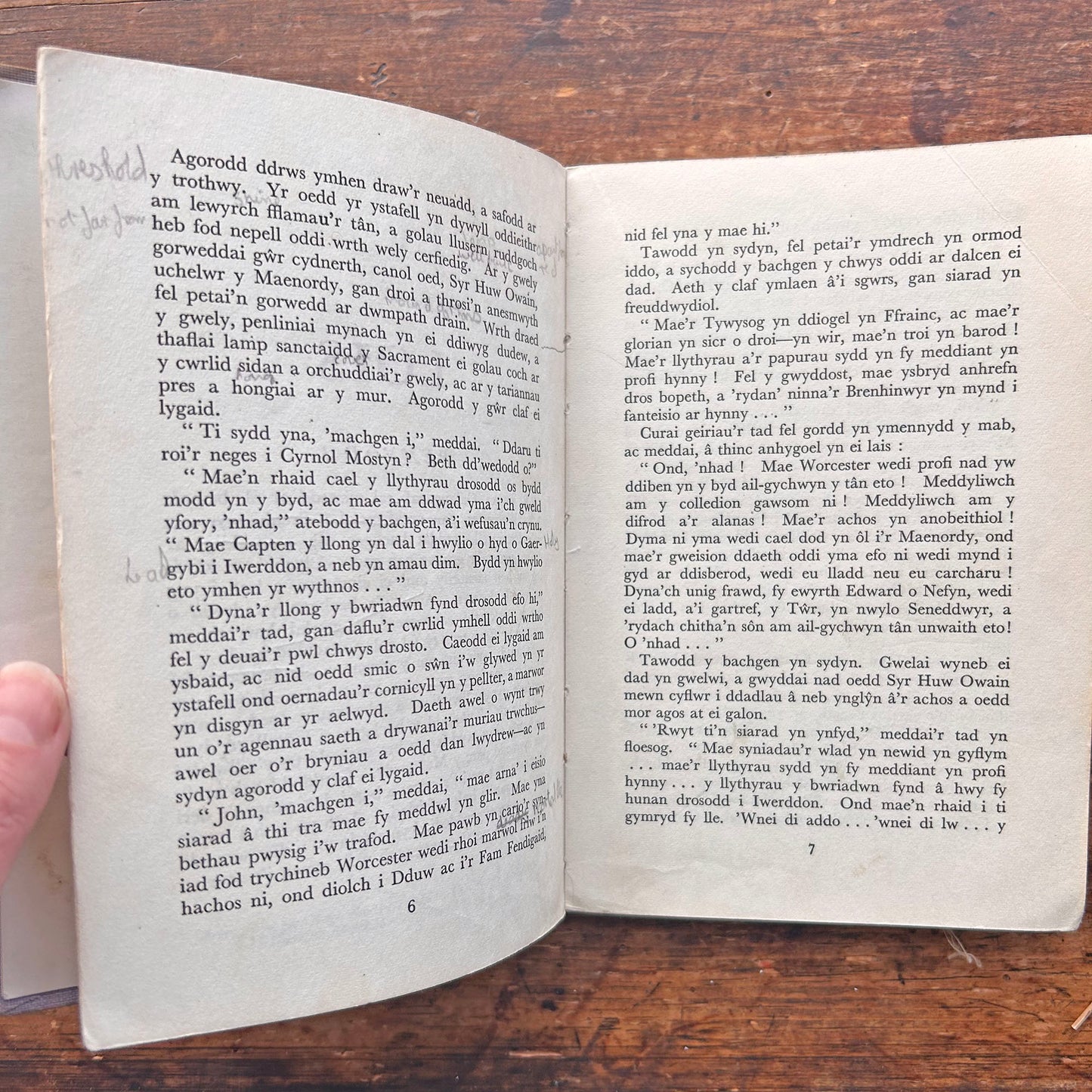 Nedw - E. Tegla Davies - Byrddau Glas - 1922 (Wedi'i ail-law)