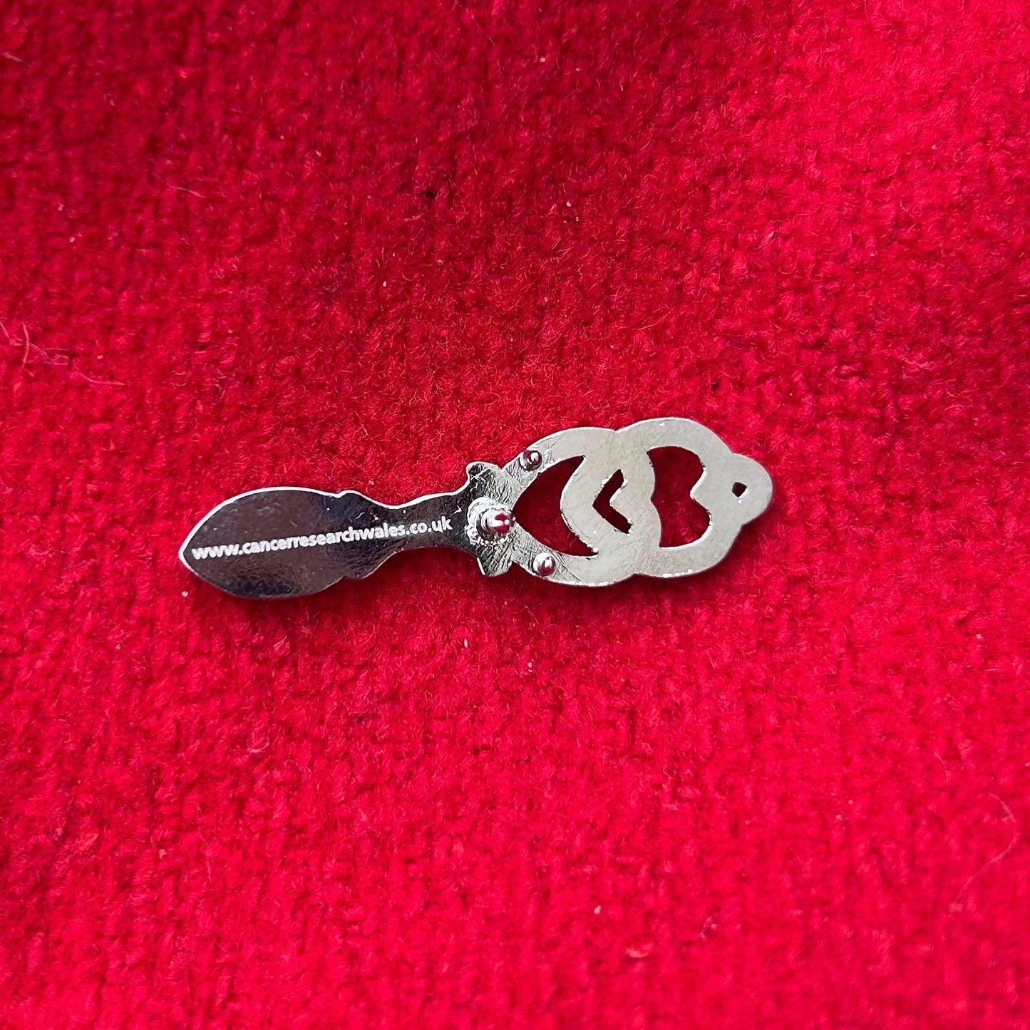 Pin Badge / Brooch - Silver Metal - Welsh Love Spoon (Preloved)