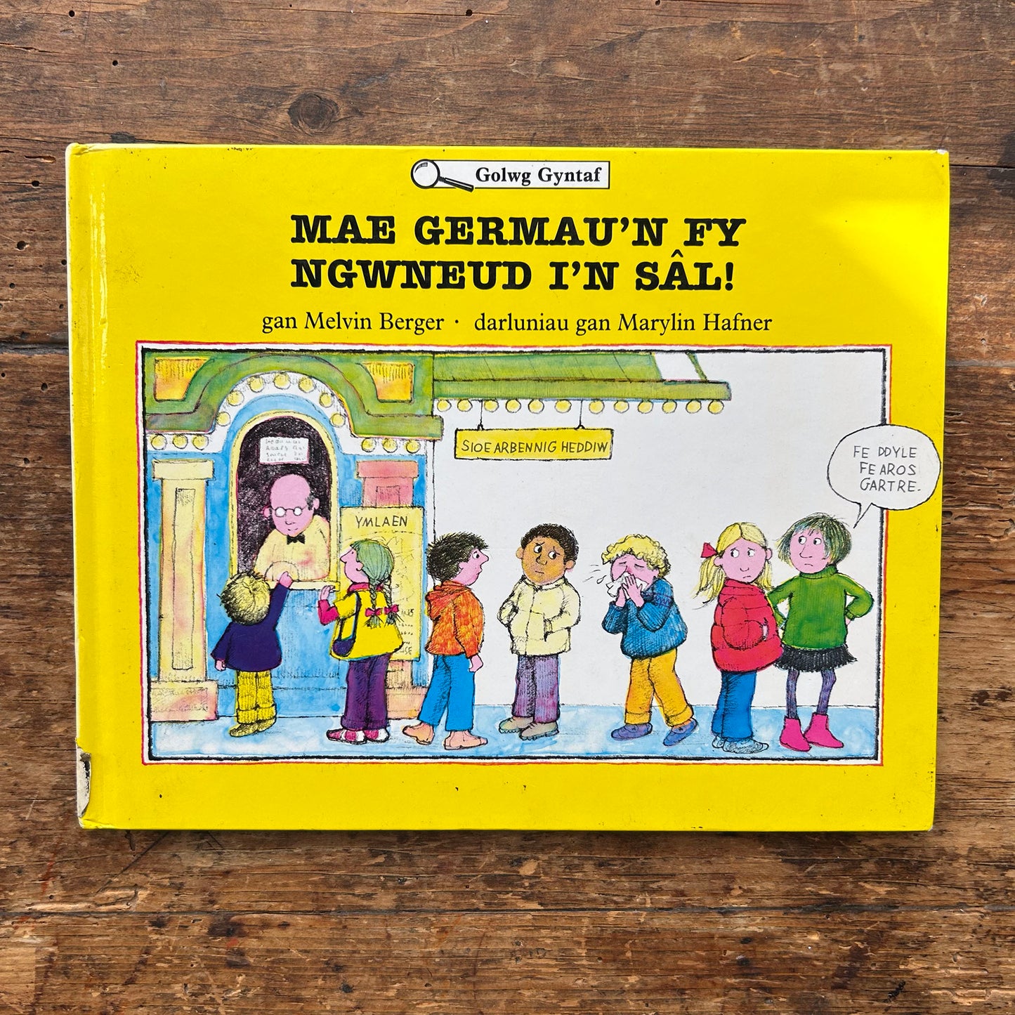 Mae Germau'n Fy Ngwneud I'n Sal! Germs Make Me Sick - Golwg Gyntaf (Preloved)