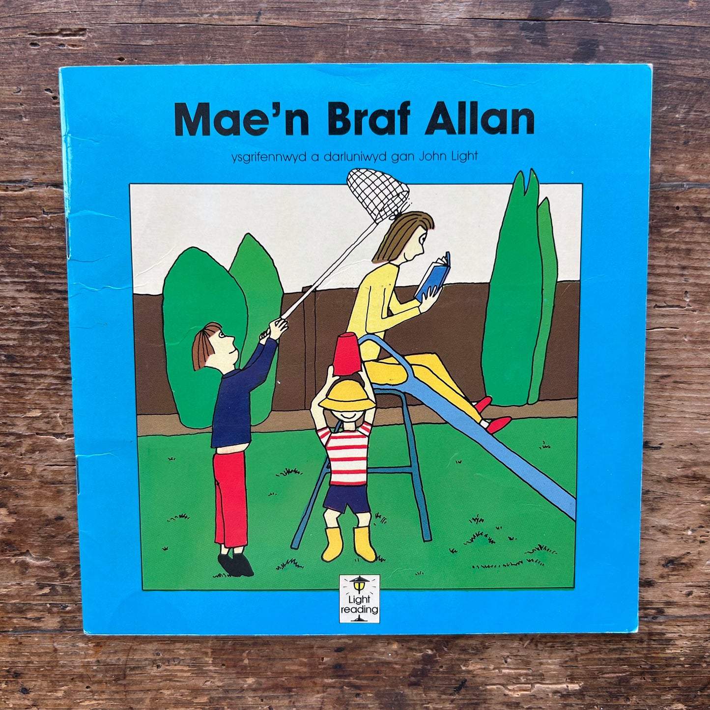 Mae'n Braf Allan - Light Reading 1989 (Preloved)