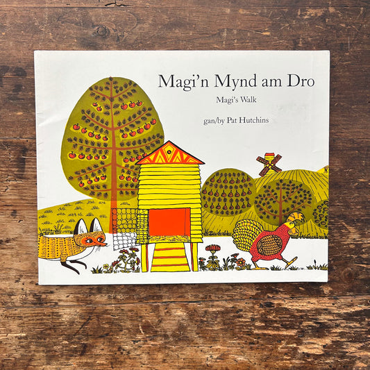 Magi'n Mynd sm Dro / Magi's Walk - Pat Hutchins (Preloved)