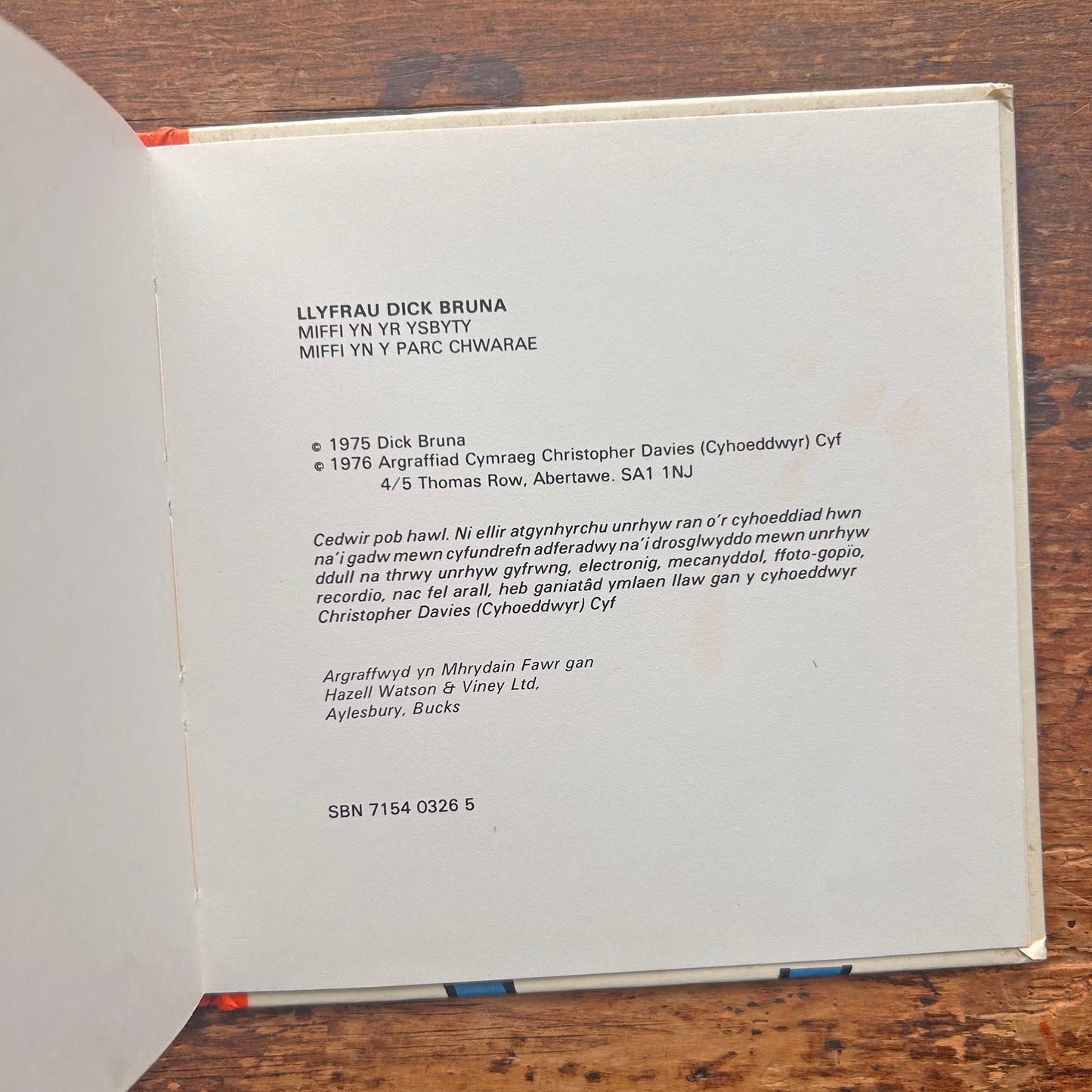 Miffi yn yr Ysbyty - Vinatge Welsh Miffy - 1976 (Preloved)