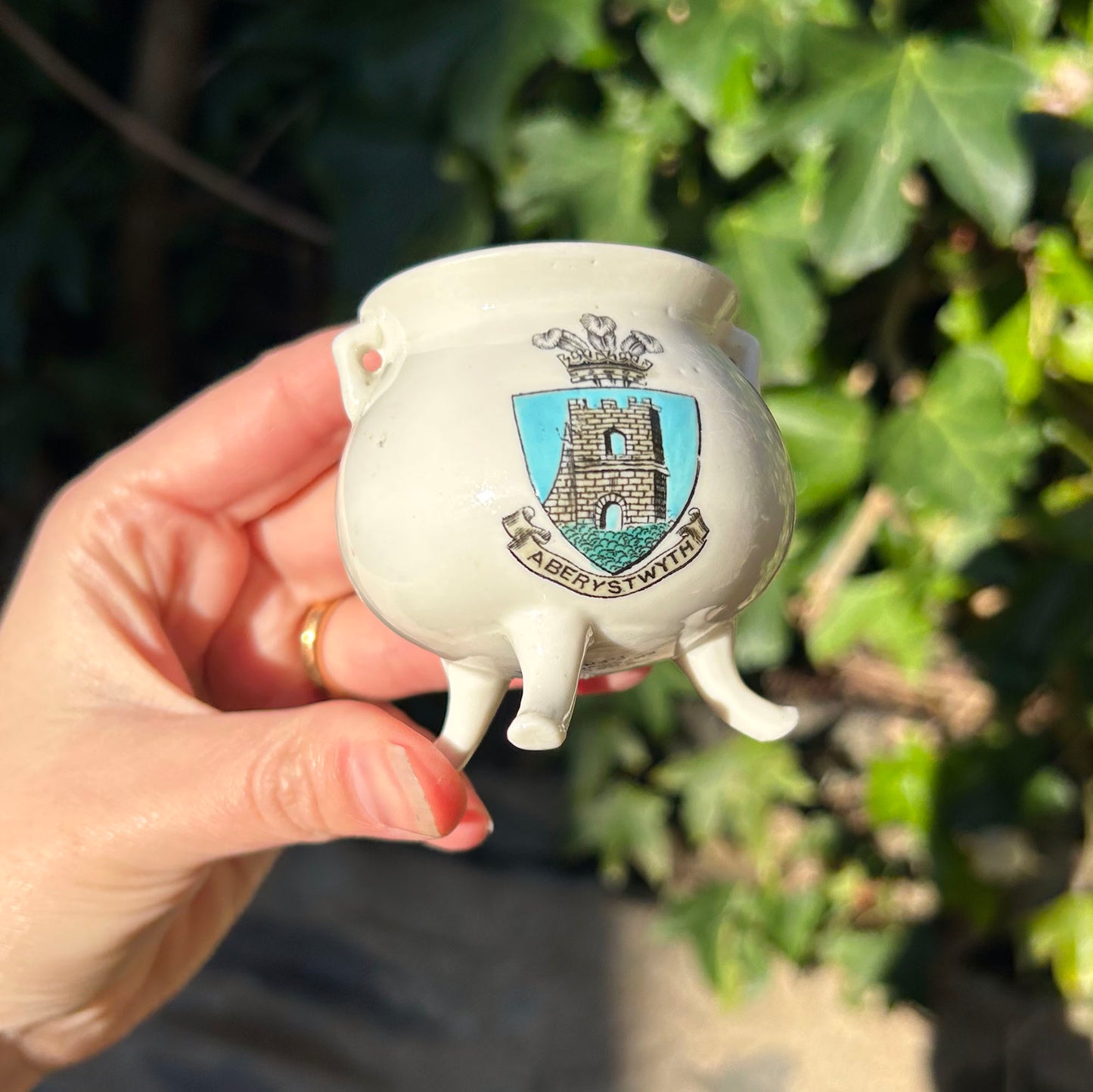 Miniature Cauldron - Crested China - Aberystwyth - Antique (Preloved)