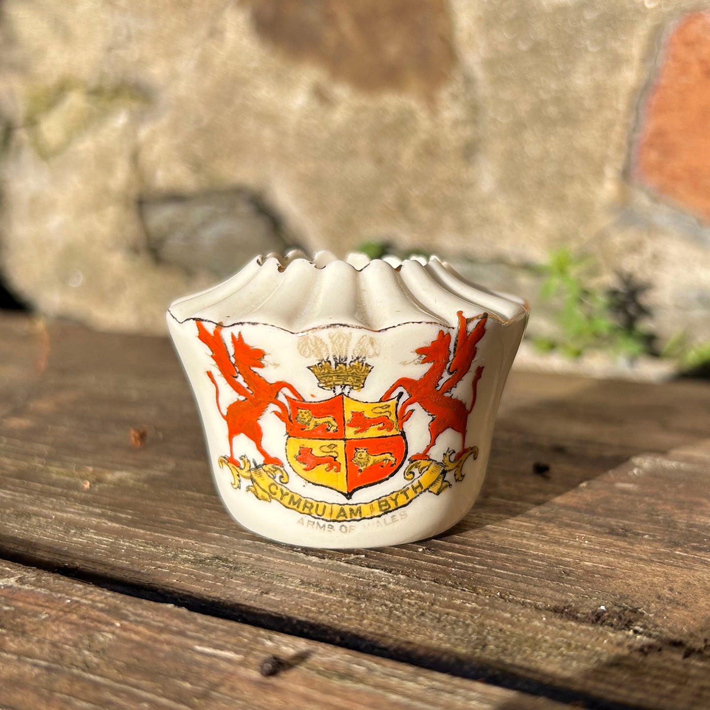 Miniature Vase - Crested China - Carlton - Cymru am Byth - Antique (Preloved)