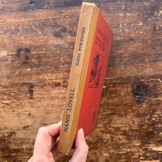 Nansi Lovell - Hunangofiant Hen Sipsi - Elena puw-Davies - 1933 1st edition (Preloved)