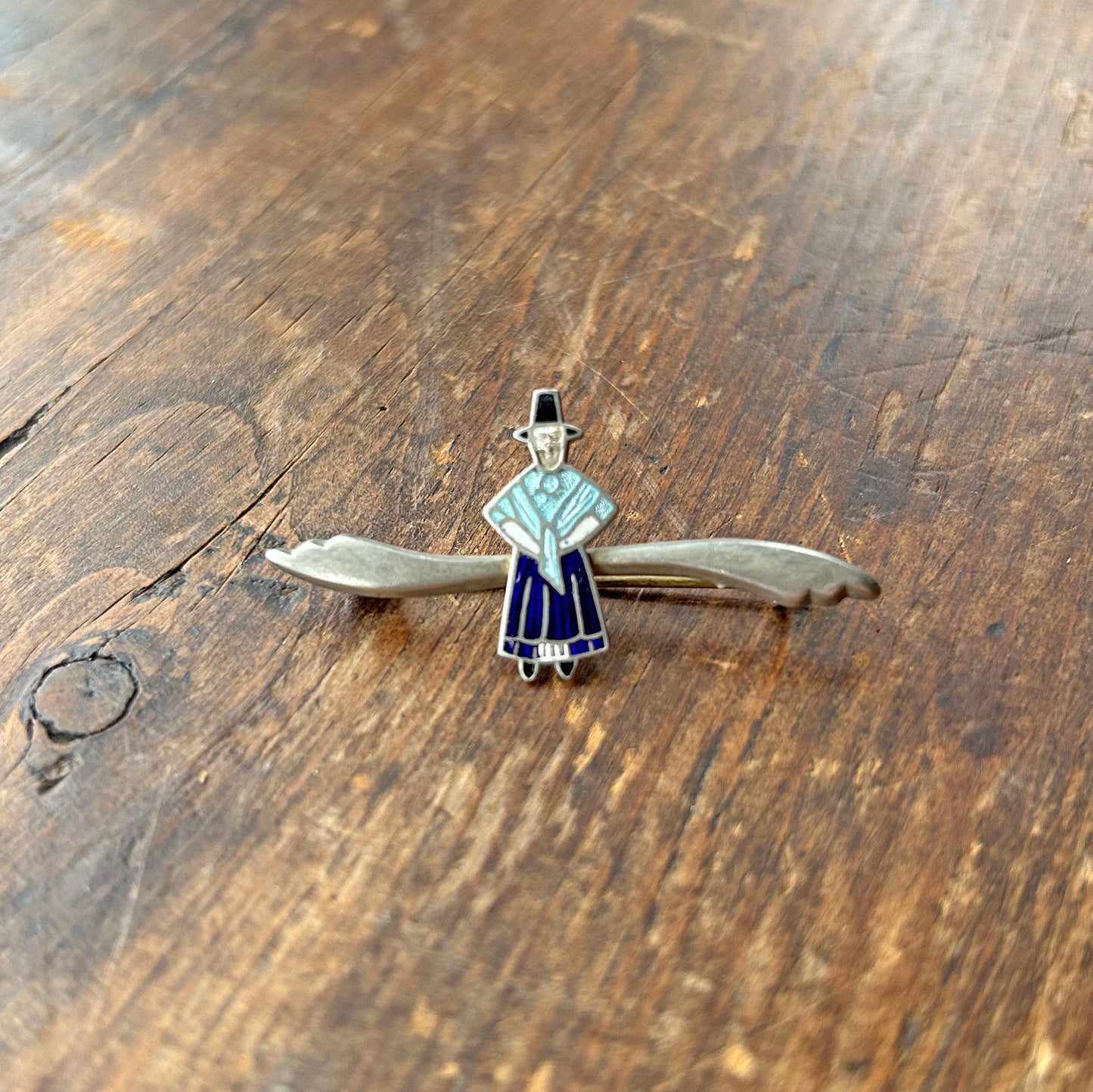 Pin / Brooch - Vintage / Antique - Silver - Welsh Lady (Preloved)