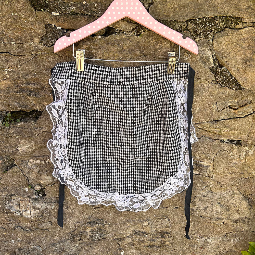 Welsh Lady's Costume - Pinny / Apron - Large (Preloved)