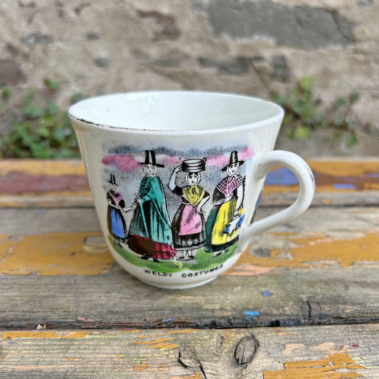Jwg Llefrith / Hufenfa - Marchnad Gwisgoedd Cymreig - Cofrodd Antique Victorian