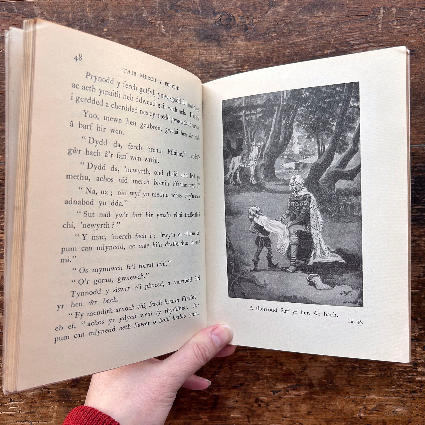 Saith Stori o'r Ffrangeg - Wedi eu Cyfieithu - Henry Lewis - 1929 (Preloved)