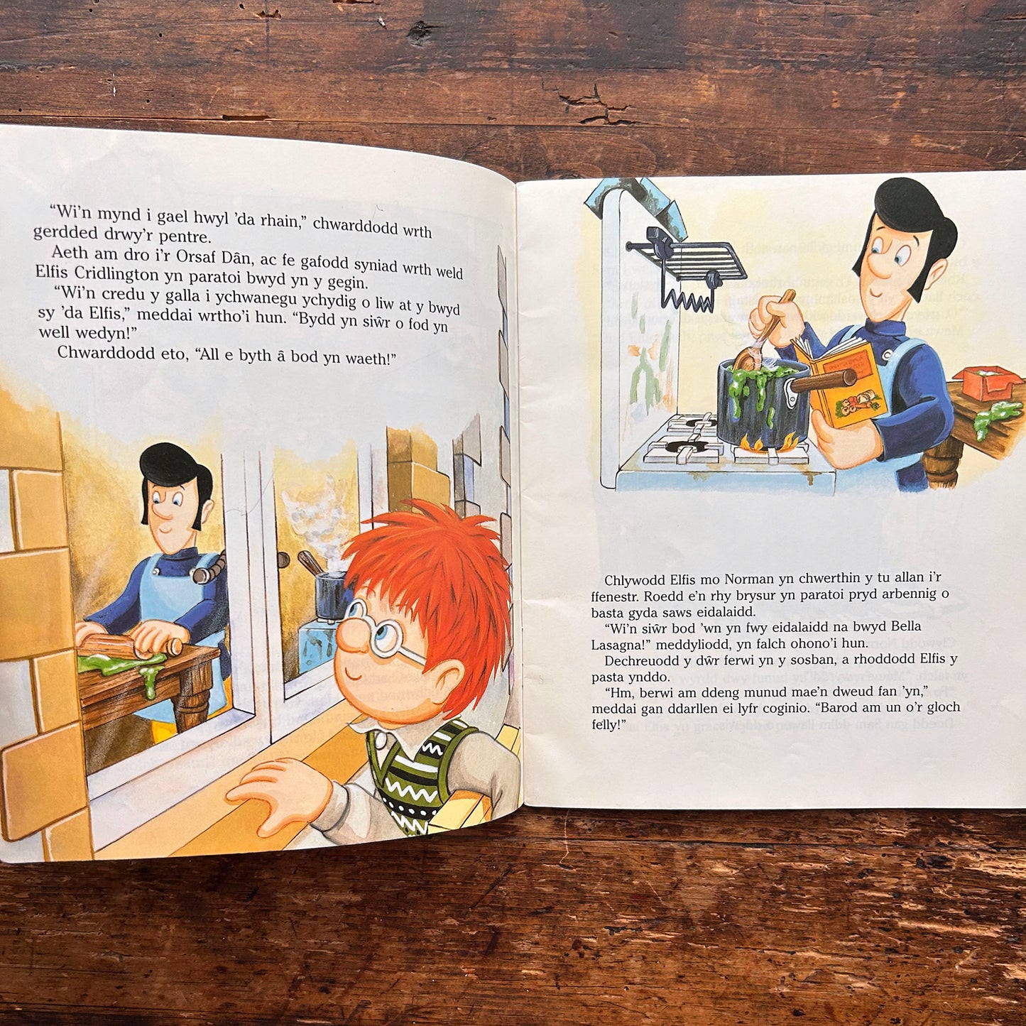 Sam Tân - Y Barbiciw - Sam Tân (Preloved)