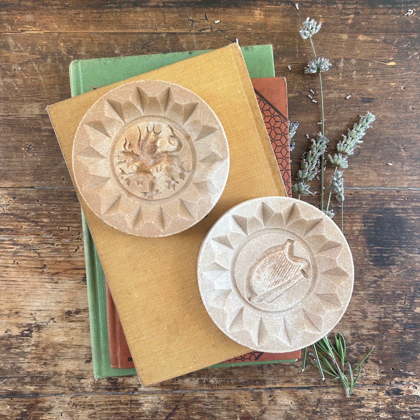 Shortbread Mini Molds - Vintage - Welsh Dragon & Harp (Preloved)