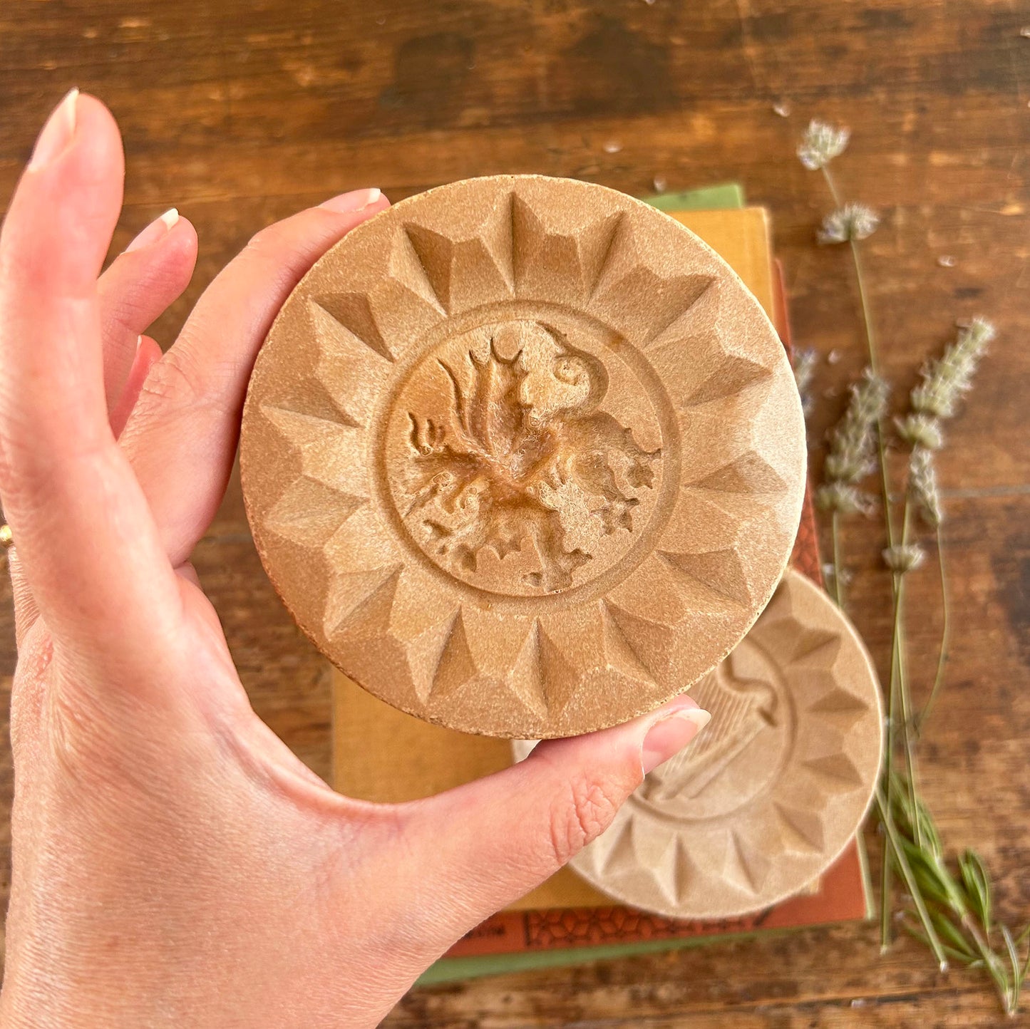 Shortbread Mini Molds - Vintage - Welsh Dragon & Harp (Preloved)