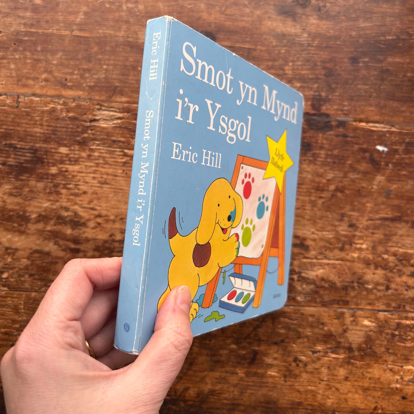 Smot yn Mynd i'r Ysgol - Spot the Dog (Preloved)