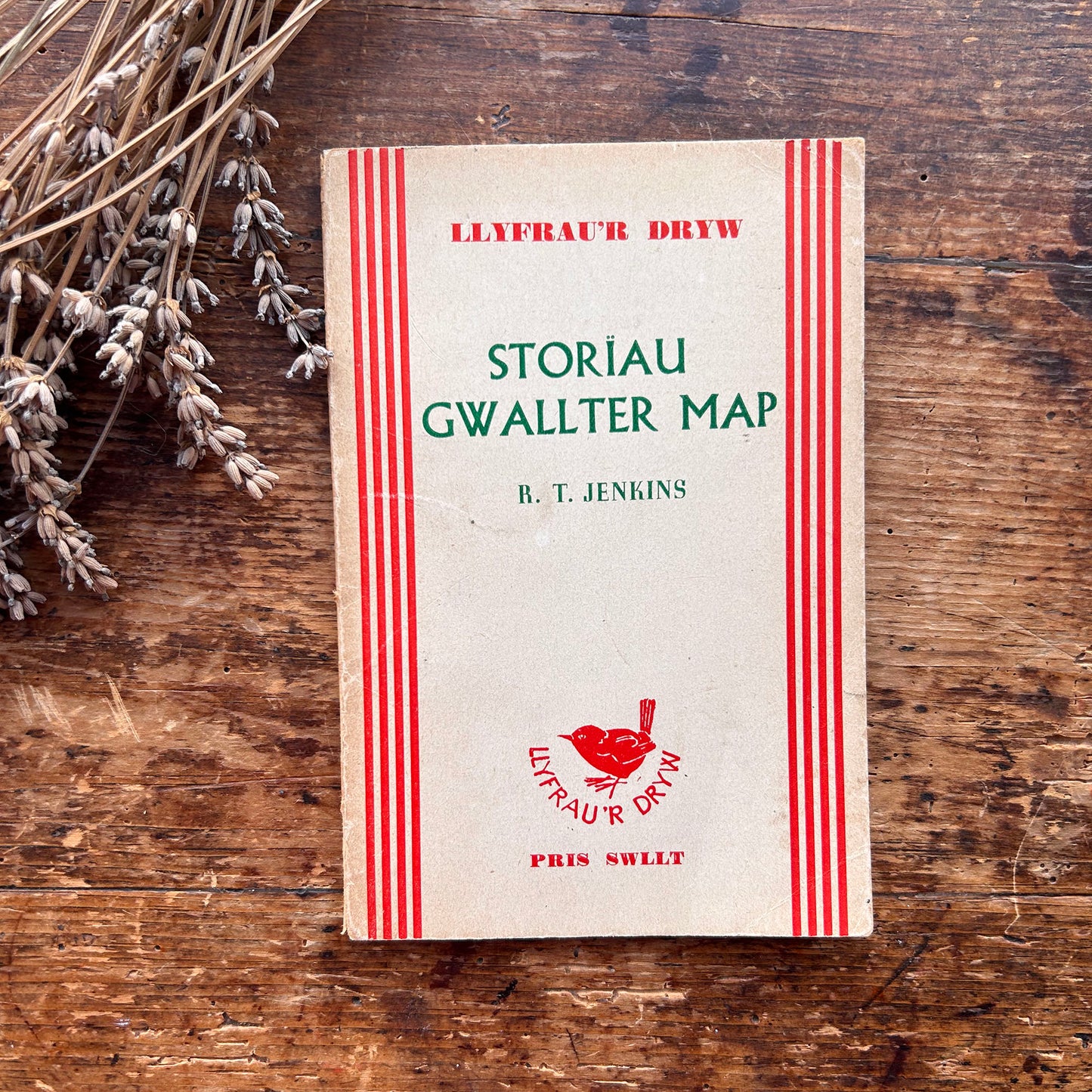 Storiau Gwallter Map / Walter Map - R. T. Jenkins - 1941 (Preloved)