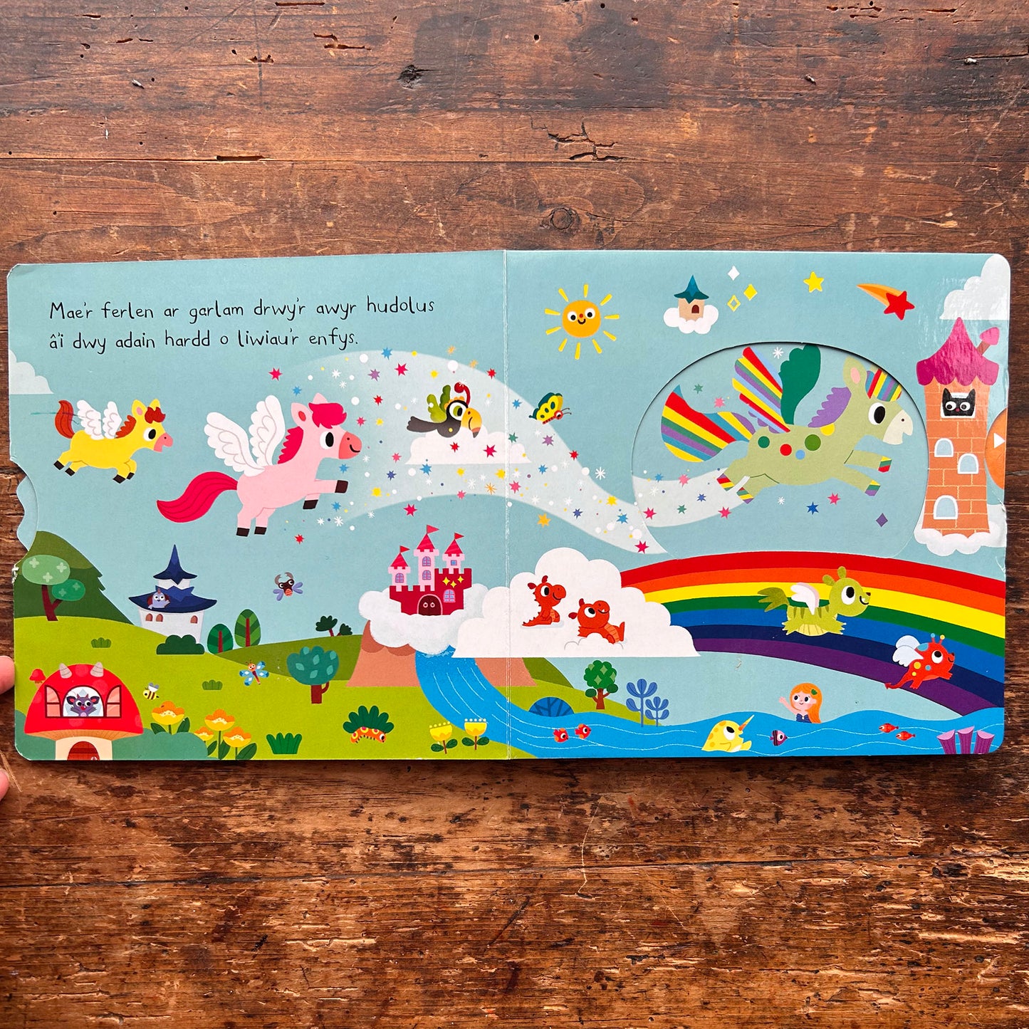 Storïau Hud Merlen - My Magical Flying Pony - Push Pull Turn Book (Preloved)